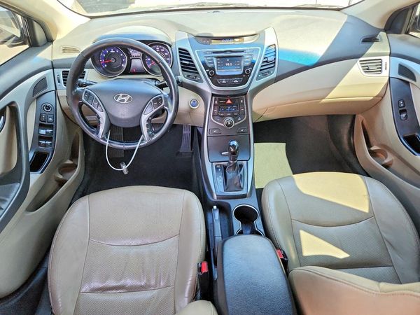 2016 HYUNDAI ELANTRA