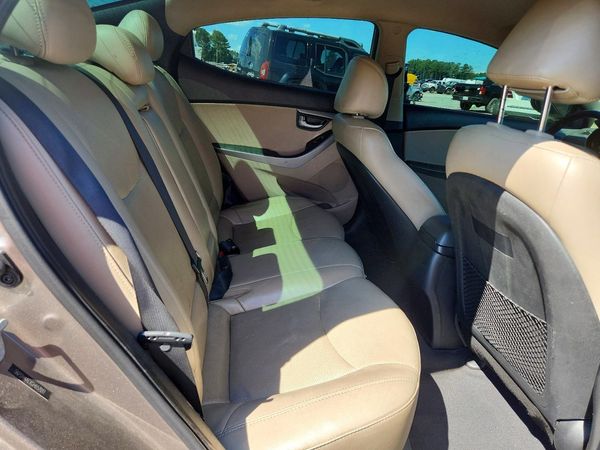 2016 HYUNDAI ELANTRA