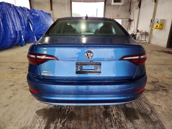 2021 VOLKSWAGEN JETTA S / SE / R-Line