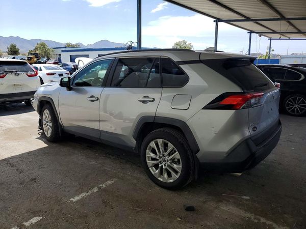 2019 TOYOTA RAV4 XLE Premium