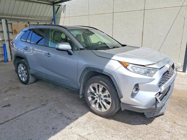 2019 TOYOTA RAV4 XLE Premium
