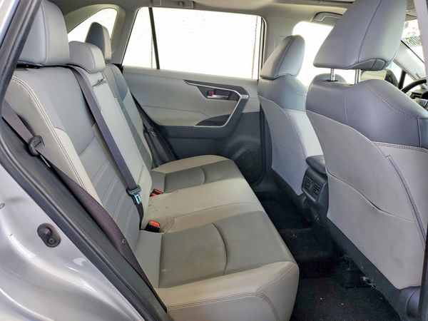 2019 TOYOTA RAV4 XLE Premium