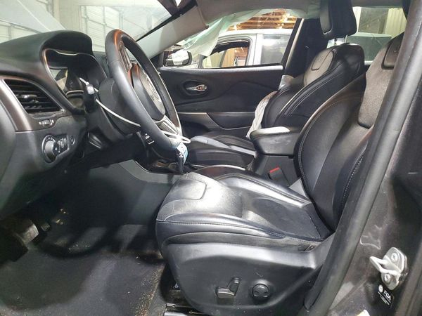 2022 JEEP CHEROKEE LATITUDE LUX 4X2