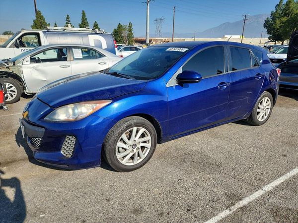 2013 MAZDA 3 Touring/GS