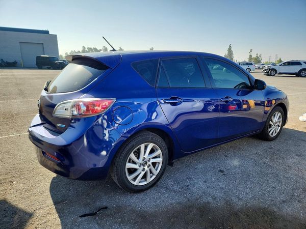 2013 MAZDA 3 Touring/GS