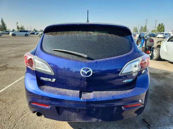 2013 MAZDA 3 Touring/GS