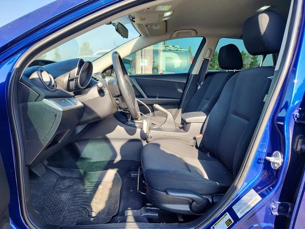 2013 MAZDA 3 Touring/GS