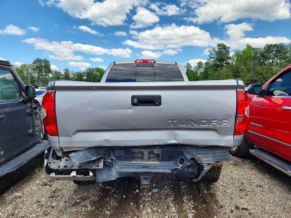 2018 TOYOTA TUNDRA SR/SR5