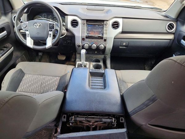 2018 TOYOTA TUNDRA SR/SR5