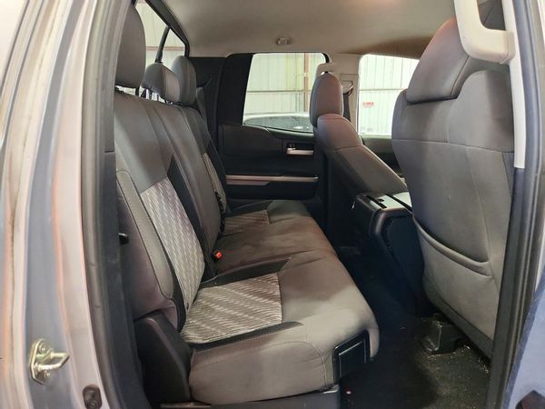 2018 TOYOTA TUNDRA SR/SR5