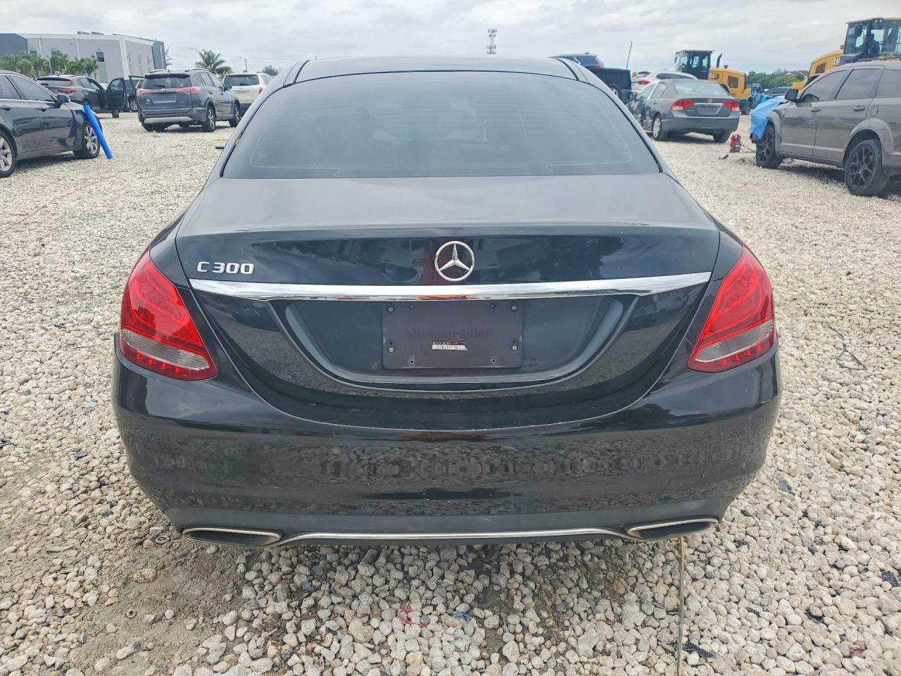 2018 MERCEDES-BENZ C C300
