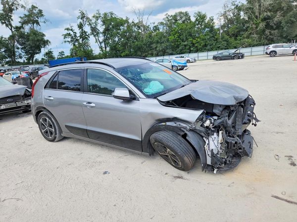 2023 KIA NIRO