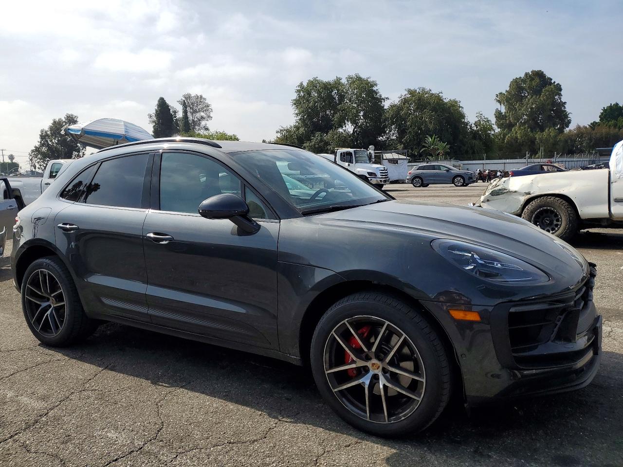 2023 PORSCHE MACAN S