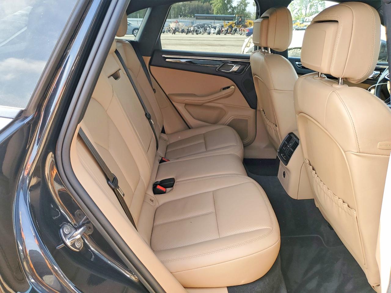 2023 PORSCHE MACAN S
