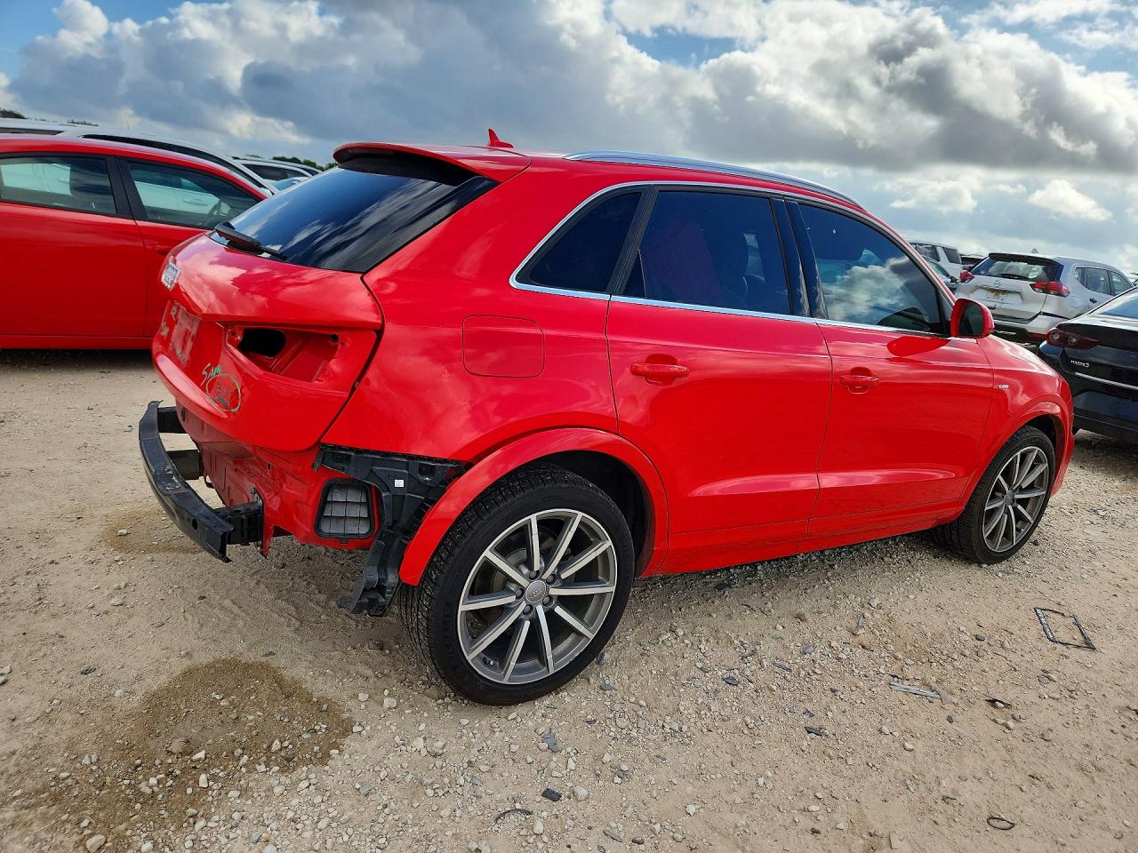 2018 AUDI Q3