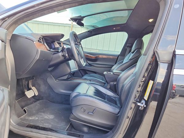 2017 TESLA MODEL X