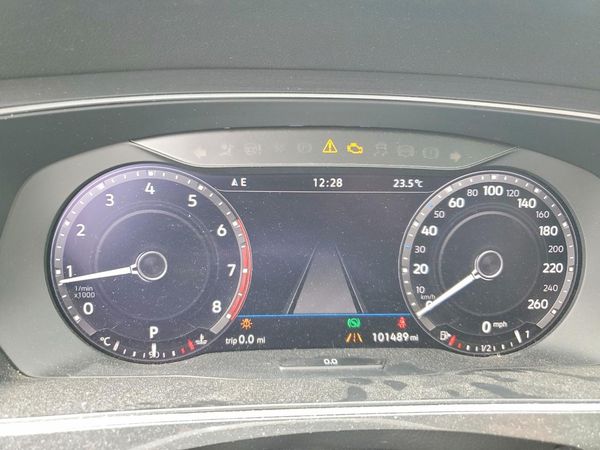 2018 VOLKSWAGEN TIGUAN 4Motion SEL Premium