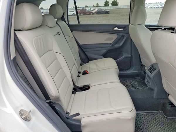 2018 VOLKSWAGEN TIGUAN 4Motion SEL Premium