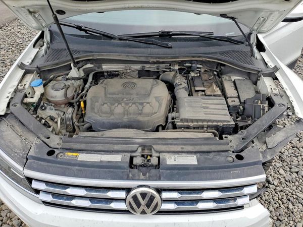2018 VOLKSWAGEN TIGUAN 4Motion SEL Premium