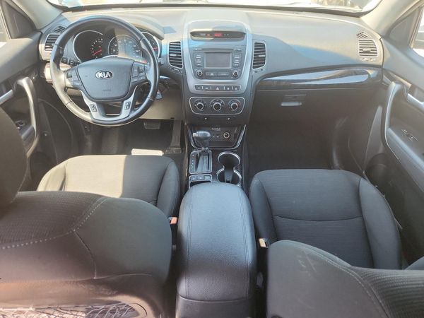 2015 KIA SORENTO GL