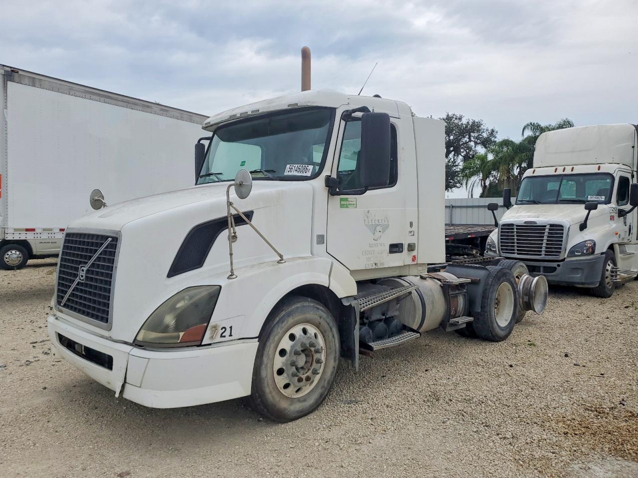 2009 VOLVO VN