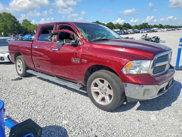 2017 RAM 1500 SLT