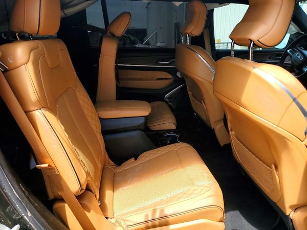 2024 JEEP GRAND CHEROKEE L SUMMIT 4X4