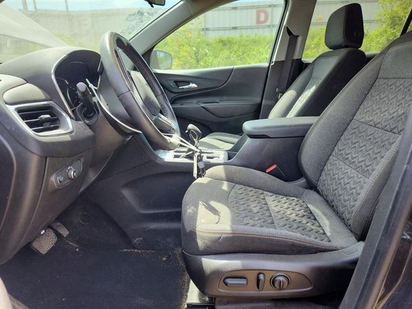 2022 CHEVROLET EQUINOX LT (1LT) — DENT