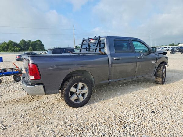 2019 RAM 1500 CLASSIC SLT