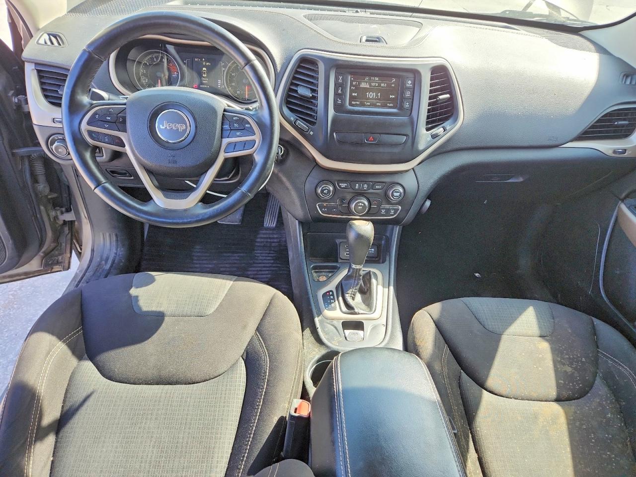 2017 JEEP CHEROKEE LATITUDE FWD