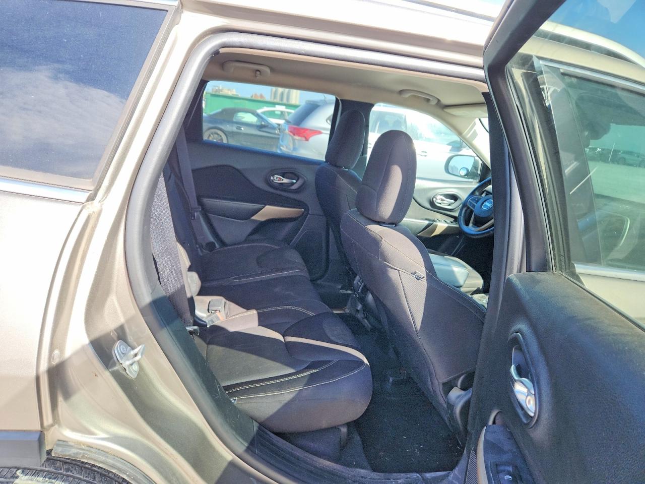 2017 JEEP CHEROKEE LATITUDE FWD