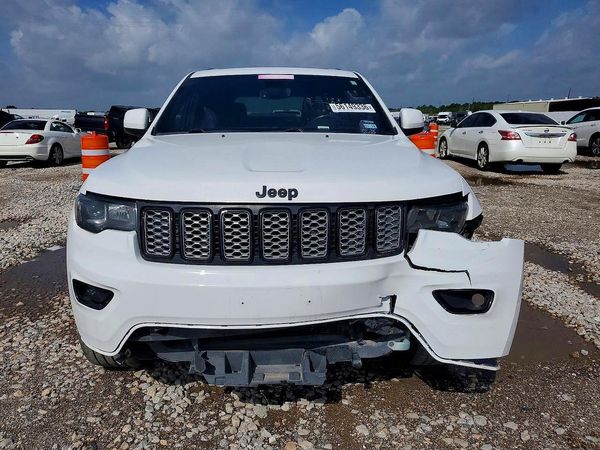 2020 JEEP GRAND CHEROKEE LAREDO 4X2