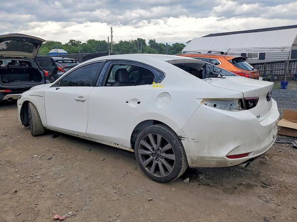 2023 MAZDA 3 Select Package