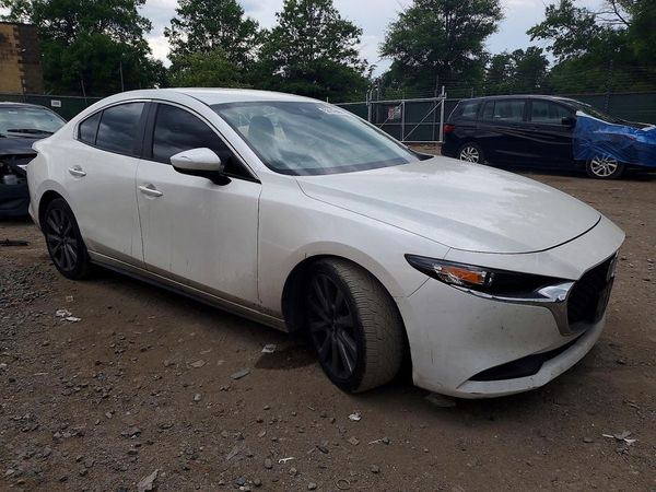 2023 MAZDA 3 Select Package
