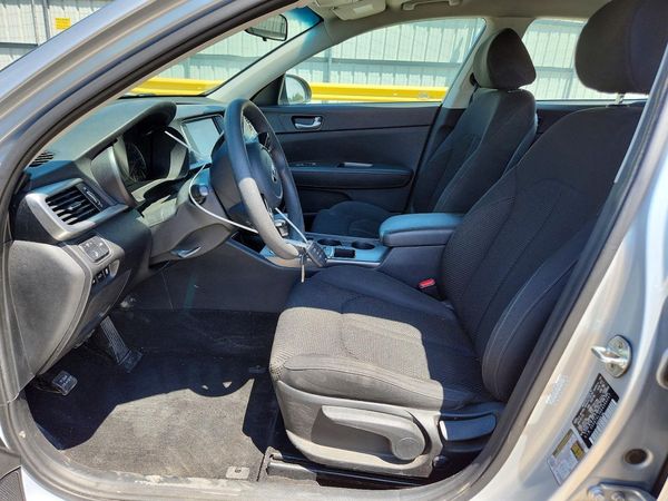 2019 KIA OPTIMA LX, S