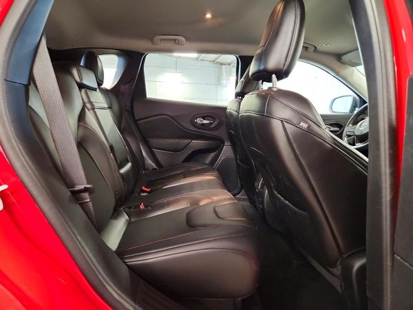 2019 JEEP CHEROKEE TRAILHAWK 4X4