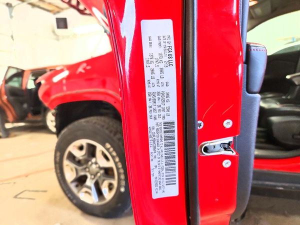 2019 JEEP CHEROKEE TRAILHAWK 4X4