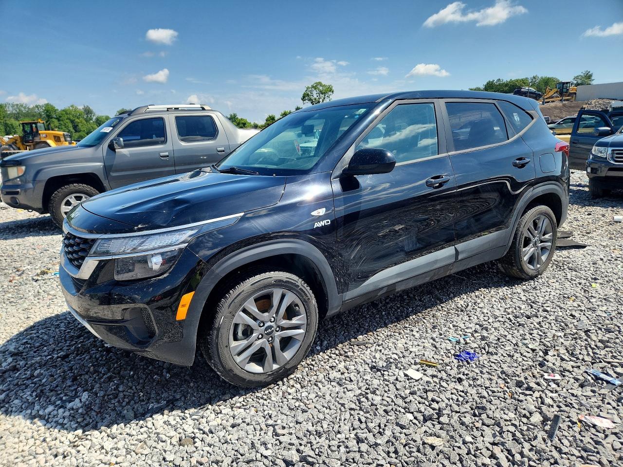 2022 KIA SELTOS LX