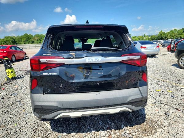 2022 KIA SELTOS LX