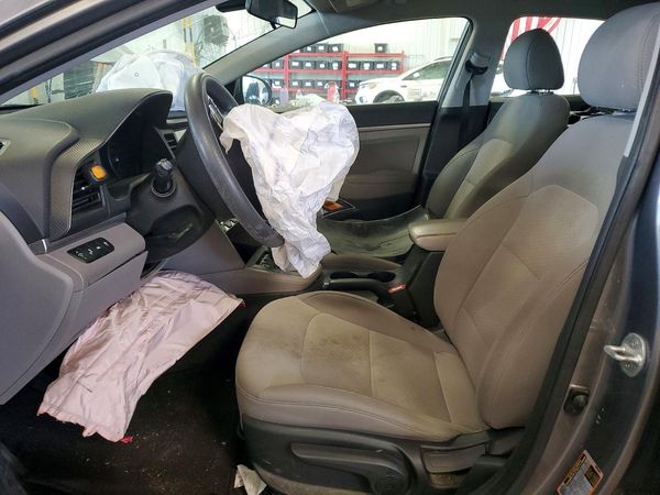 2020 HYUNDAI ELANTRA — DENT