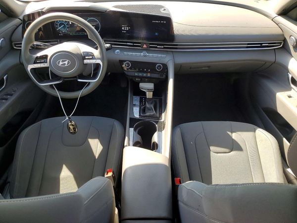 2024 HYUNDAI ELANTRA Blue