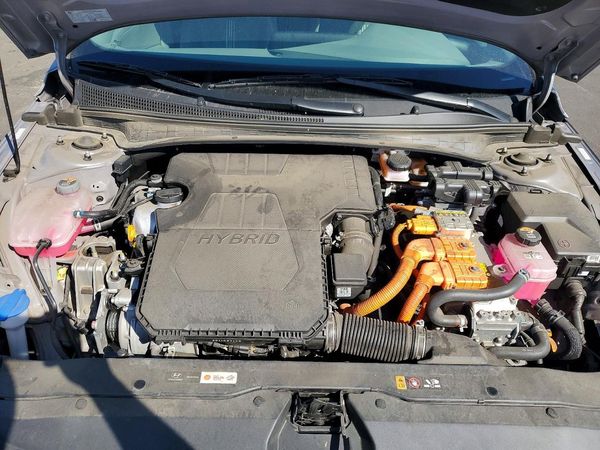2024 HYUNDAI ELANTRA Blue