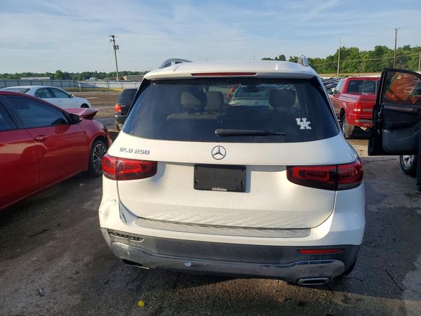 2020 MERCEDES-BENZ GLB GLB250