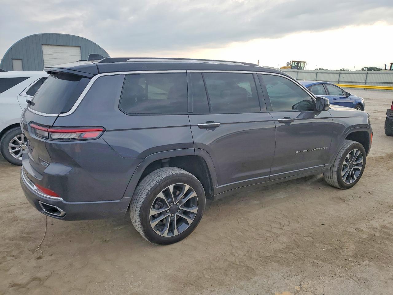 2023 JEEP GRAND CHEROKEE L OVERLAND 4X4