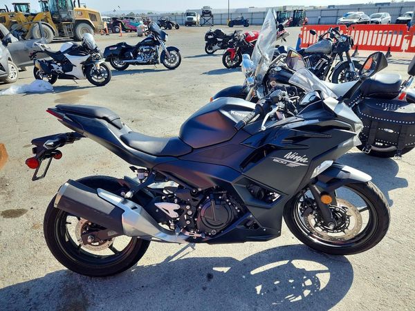 2026 KAWASAKI EX500