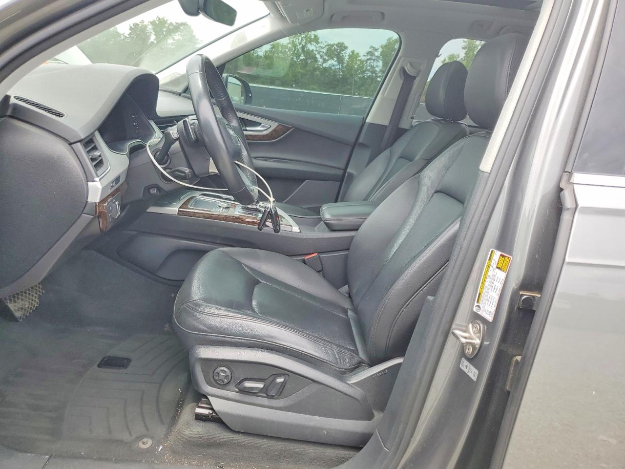 2018 AUDI Q7 quattro Premium Plus