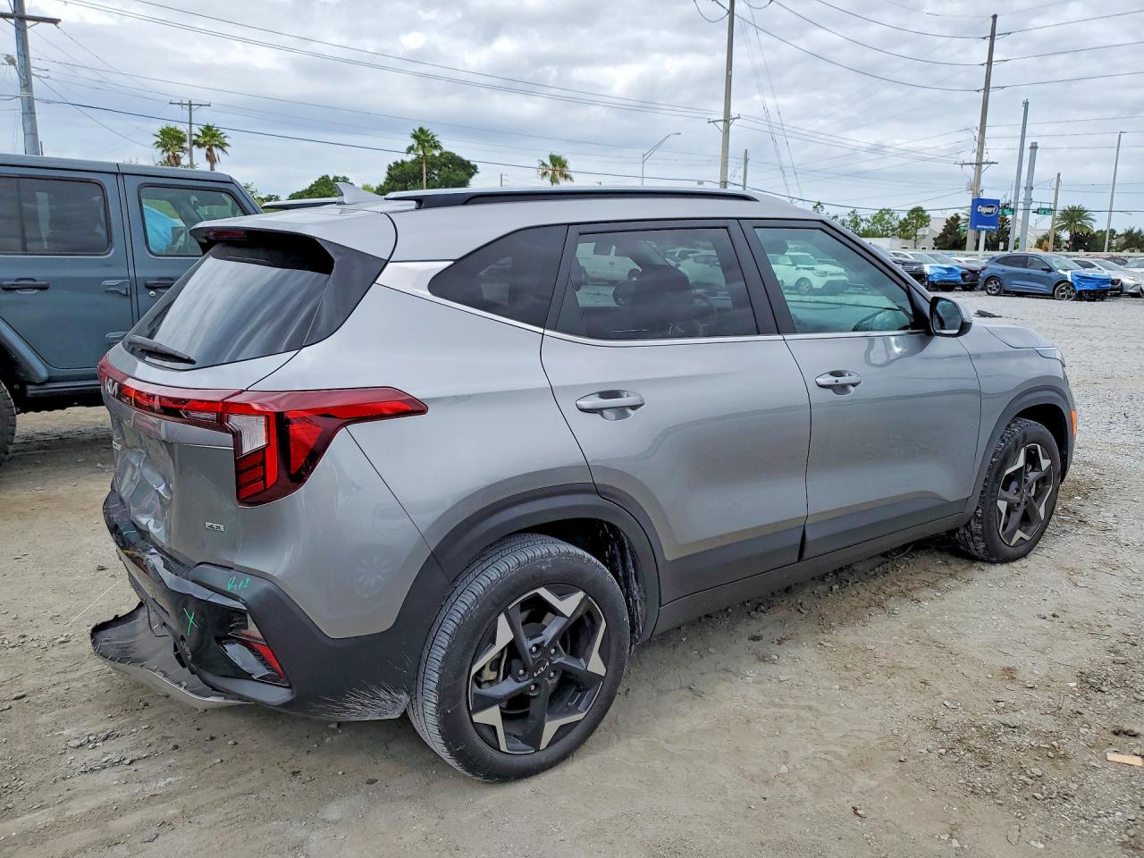 2024 KIA SELTOS EX