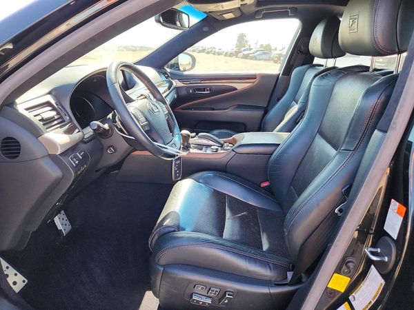2017 LEXUS LS 460