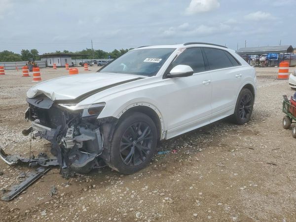 2021 AUDI Q8