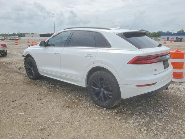 2021 AUDI Q8